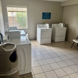 La Quinta Inn by Wyndham San Antonio Brooks City Base - Laundry room...