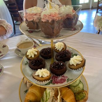 Whistle Stop Garden's Tea Room - The tray for 4 people - Tea Rooms Near Me - Lutz, Florida Whistle Stop Garden's Tea Room - The tray for 4 people - Tea Rooms Near Me - Lutz, Florida