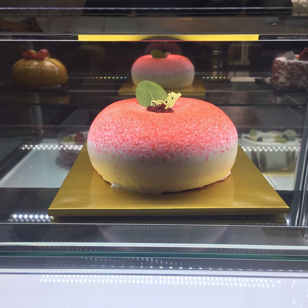 Ari Bakery Cafe - Mouse cake - Bakeries Near Me - Lauderhill, Florida Ari Bakery Cafe - Mouse cake - Bakeries Near Me - Lauderhill, Florida