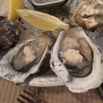 Rocker’s Roadhouse - Had to start Thanksgiving with a dozen oysters - Southern Near Me - Valley Ford, California