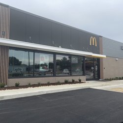 McDonald’s - New (10/2022) Storefront