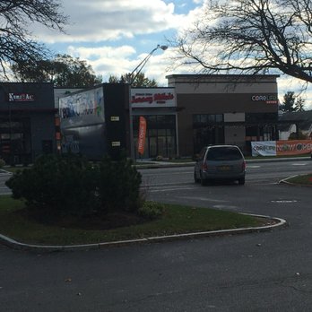 CoreLife Eatery - Exterior view from across Wolf Road. Car entrance is on the north side of the three-business-building -- north of Kuma ___. - Gluten-Free Near Me - Colonie, New York CoreLife Eatery - Exterior view from across Wolf Road. Car entrance is on the north side of the three-business-building -- north of Kuma ___. - Gluten-Free Near Me - Colonie, New York