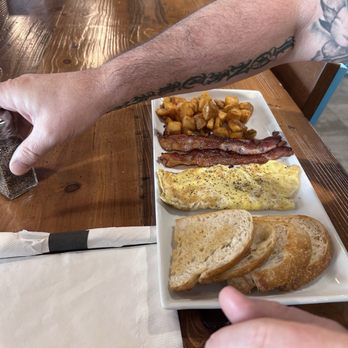 Wigle Whiskey - Breakfast platter - Whiskey Bars Near Me - Moon, Pennsylvania