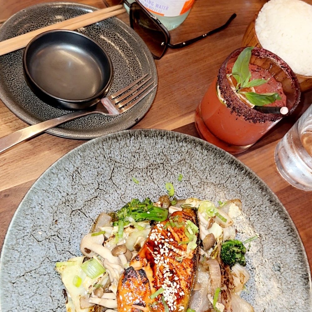 Bisutoro - Honey glazed salmon - Ramen Near Me - Phoenix, Arizona Bisutoro - Honey glazed salmon - Ramen Near Me - Phoenix, Arizona