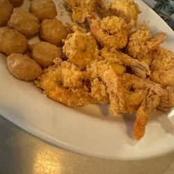 Fried shrimp, 12 with corn nuggets