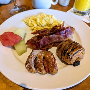 Trattoria del Porto - Breakfast Buffet - Italian Near Me - Orlando, Florida