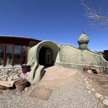 Earthship Biotecture - General Contractors Near Me - Tres Piedras, New Mexico