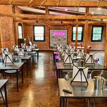 ARTBUZZ - Art Classes Near Me - Plainville, Connecticut