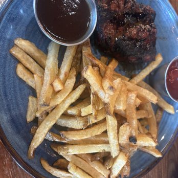 The Crunkleton - Filet & plain fries - Cocktail Bars Near Me - Raleigh, North Carolina The Crunkleton - Filet & plain fries - Cocktail Bars Near Me - Raleigh, North Carolina