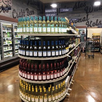 Fresh Thyme Market - Wine and beer area - Grocery Near Me - Bridgeville, Pennsylvania Fresh Thyme Market - Wine and beer area - Grocery Near Me - Bridgeville, Pennsylvania