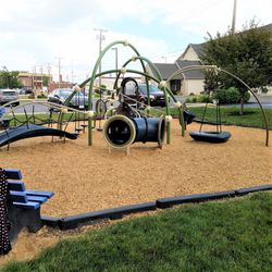 Illinois Street Park - mini playground