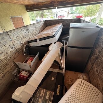 JR Janitorial Servise - Junk removal service - Junk Removal & Hauling Near Me