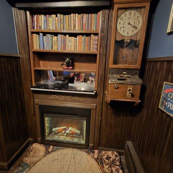 SafeHouse - Secret door - Burgers Near Me - Milwaukee, Wisconsin