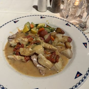 The Oar House - Veil with sun dried tomatoes and artichoke hearts - Italian Near Me - Rockwall, Texas