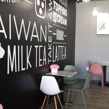 BoBaPoP Tea Bar - Merrifield - Inside - Bubble Tea Near Me - Falls Church, Virginia