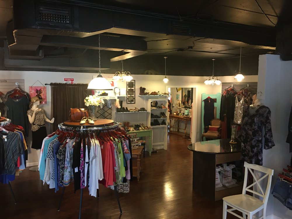 FIG LEAF BOUTIQUE 2701 Cleveland Ave, Fort Myers, Florida Women's