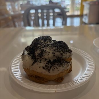 Beard Papa's - Sugar Land - Oreo cream puff with vanilla cream - Bakeries Near Me - Sugar Land, Texas Beard Papa's - Sugar Land - Oreo cream puff with vanilla cream - Bakeries Near Me - Sugar Land, Texas
