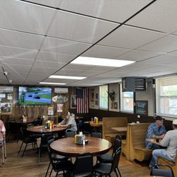 Bud's Cafe and Bar
