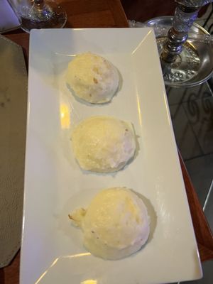 VIVO Tapas KITCHEN • LOUNGE by null