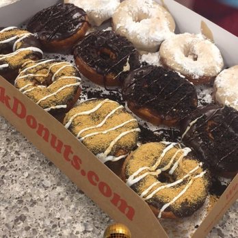 Duck Donuts - S'mores, everything chocolate oreo, and French toast donuts - Donuts Near Me - Knoxville, Tennessee Duck Donuts - S'mores, everything chocolate oreo, and French toast donuts - Donuts Near Me - Knoxville, Tennessee