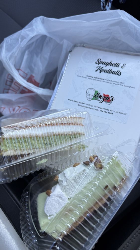 Enzo's Italian Market Logo
