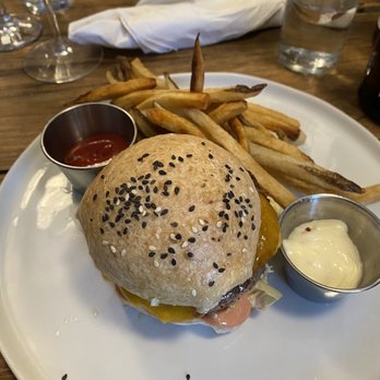 Simple Cafe & Restaurant - Simple Burger & Fries! - New American Near Me - Brooklyn, New York Simple Cafe & Restaurant - Simple Burger & Fries! - New American Near Me - Brooklyn, New York
