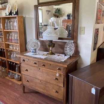 Buttercup’s Treasures - Antiques that I found. - Antiques Near Me - Franklin, North Carolina Buttercup’s Treasures - Antiques that I found. - Antiques Near Me - Franklin, North Carolina
