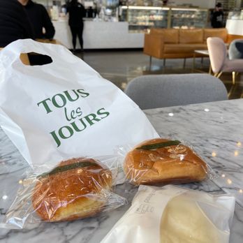 Tous Les Jours - Croquet, custard bun, milk cream bread - Bakeries Near Me - Cerritos, California Tous Les Jours - Croquet, custard bun, milk cream bread - Bakeries Near Me - Cerritos, California