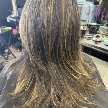 Universal Hair Salon - New Hair cut , thank you Jessica for always taking care of my hair. - Hair Salons Near Me - Los Angeles, California Universal Hair Salon - New Hair cut , thank you Jessica for always taking care of my hair. - Hair Salons Near Me - Los Angeles, California