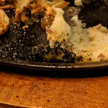 Applebee's Grill + Bar - Dirty chared dish nasty on the mashed potatoes. Manager was NEVER TOLD. - American Near Me - Florence, Kentucky