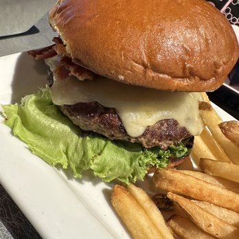 Dave & Buster's Fairfield - IG: dinewithclydeandjy | Beastmode Bacon Burger - Arcades Near Me - Fairfield, California Dave & Buster's Fairfield - IG: dinewithclydeandjy | Beastmode Bacon Burger - Arcades Near Me - Fairfield, California