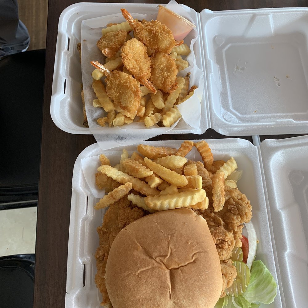 Chic-A-Loes - Chia-lo sandwich and shrimp & wings plate - Chicken Wings Near Me - East Point, Georgia