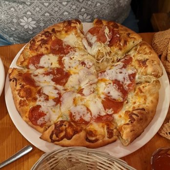 Virginia Creek Settlement - Gorgonzola and garlic pizza - Hotels Near Me - Bridgeport, California Virginia Creek Settlement - Gorgonzola and garlic pizza - Hotels Near Me - Bridgeport, California