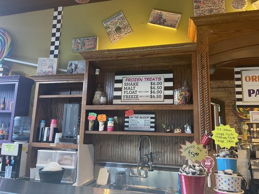 The Candy Vault by null