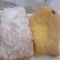 Bäckerei Haupt - Apfelkissen (1,65) und Süße Sprotte (1,30)