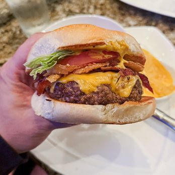 Omar's Uptown - American Classic Burger - Steakhouses Near Me - Jonesboro, Arkansas