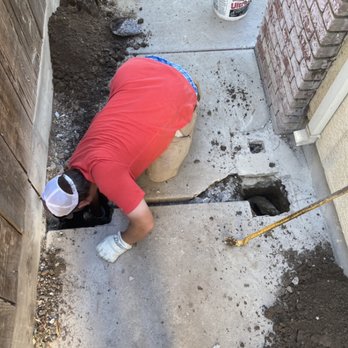 DHS - Hand digging in tight areas around gas lines - Fences & Gates Near Me DHS - Hand digging in tight areas around gas lines - Fences & Gates Near Me