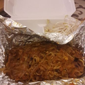 Madam Mam's - Pork pad Thai to go - Thai Near Me - Austin, Texas