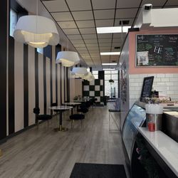 Idyllic Bubble Tea House - Seating