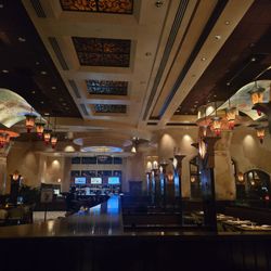 The Cheesecake Factory - Gorgeous dining room at night