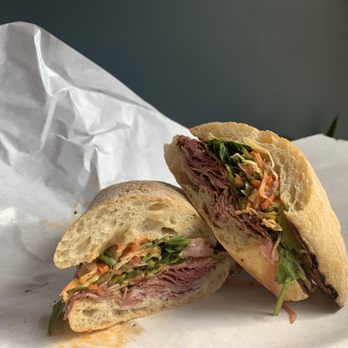 Pasture PDX - Bahnstrami - Wine Bars Near Me - Portland, Oregon