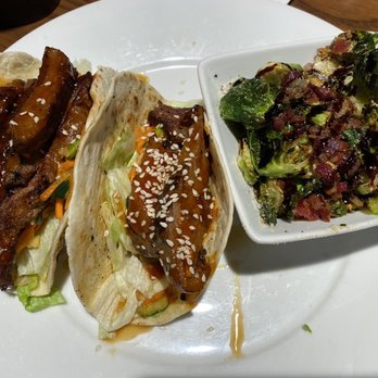 Hickory Tavern - Korean tacos ( the difference in the sesame seeds makes my eye twitch ) - Sports Bars Near Me - Columbia, South Carolina Hickory Tavern - Korean tacos ( the difference in the sesame seeds makes my eye twitch ) - Sports Bars Near Me - Columbia, South Carolina