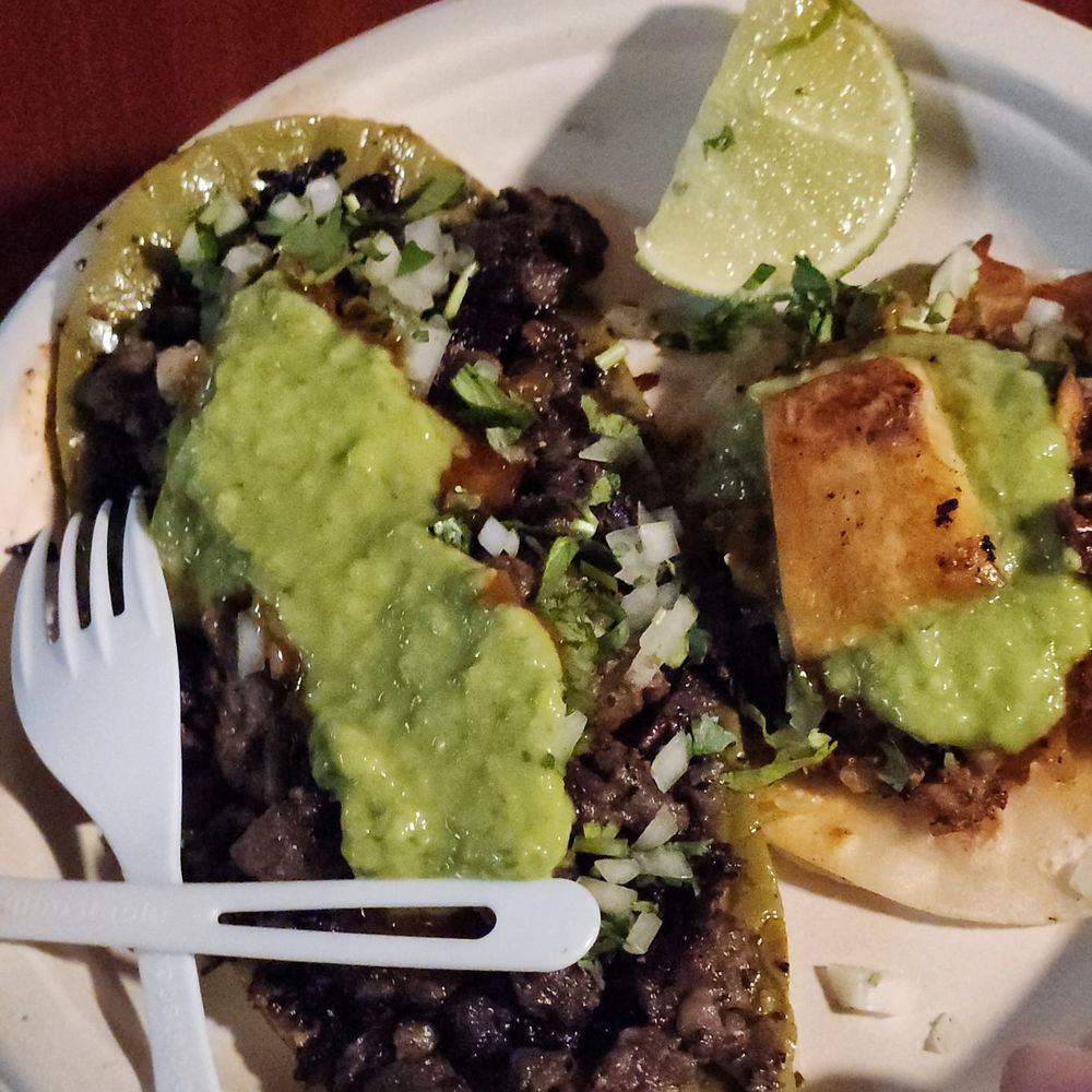 Tacos Chukis - Nopal asada and adobada taco (comes with pineapple) - Mexican Near Me - Seattle, Washington Tacos Chukis - Nopal asada and adobada taco (comes with pineapple) - Mexican Near Me - Seattle, Washington
