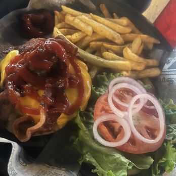 Emerald Coast Bar & Grill - Cheeseburger - Airport Lounges Near Me - Eglin Air Force Base, Florida Emerald Coast Bar & Grill - Cheeseburger - Airport Lounges Near Me - Eglin Air Force Base, Florida