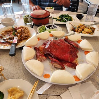 Tan Tan - Peking duck, salt toasted calamari, seafood crispy Noodle, Snow pea leaves - Chinese Near Me - Houston, Texas Tan Tan - Peking duck, salt toasted calamari, seafood crispy Noodle, Snow pea leaves - Chinese Near Me - Houston, Texas