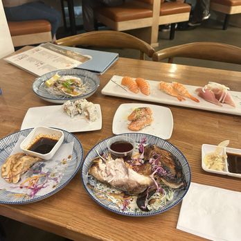 Ozen - Yellowtail Collar, Gyoza, Philadelphia Roll, fresh oysters, Salmon Sushi, Shrimp Sushi, Albacore Sushi, Fusion Salmon Sushi - Ramen Near Me - Rancho Cucamonga, California Ozen - Yellowtail Collar, Gyoza, Philadelphia Roll, fresh oysters, Salmon Sushi, Shrimp Sushi, Albacore Sushi, Fusion Salmon Sushi - Ramen Near Me - Rancho Cucamonga, California