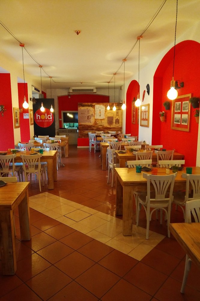 Hola - Tapas & Paellas