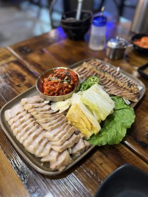 Hangari Kalguksu by null