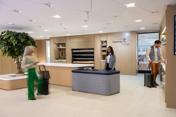 Capital One Lounge at DEN by null