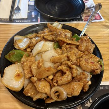 Mama Lu's Dumpling House - Kung Pao Chicken - Dim Sum Near Me - Tustin, California Mama Lu's Dumpling House - Kung Pao Chicken - Dim Sum Near Me - Tustin, California